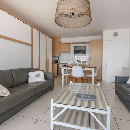 La Baule, 30m De La Et Proche Tous Commerces Apartment *