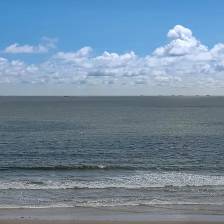La Baule, 30m De La Et Proche Tous Commerces
